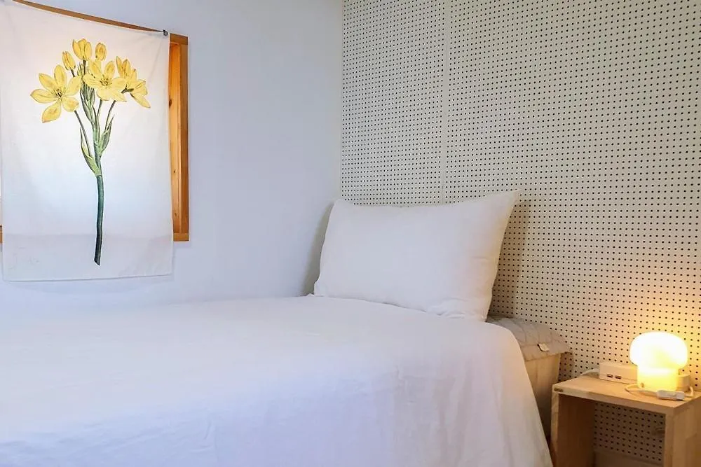 Jeju Neulboyi Ohu Pensyeon Hotel 0*,
