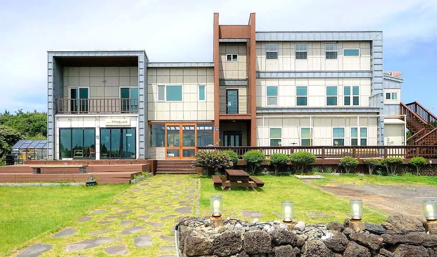Jeju Neulboyi Ohu Pensyeon Hotel Guest house